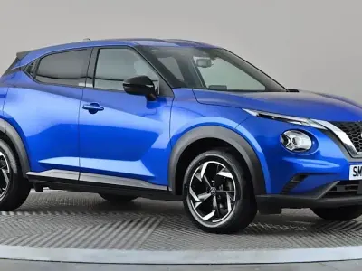 Used Nissan Juke N-Connecta 114 HP (83 kW) 2023 Blue SUV