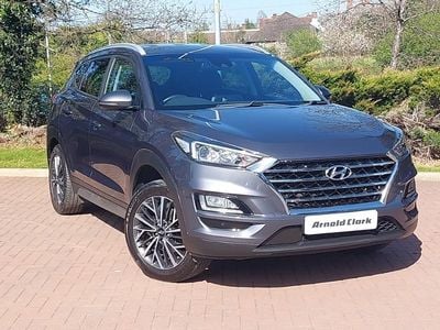 Usado Hyundai Tucson Premium 132 HP (97 kW) 2019 Cinzento SUV
