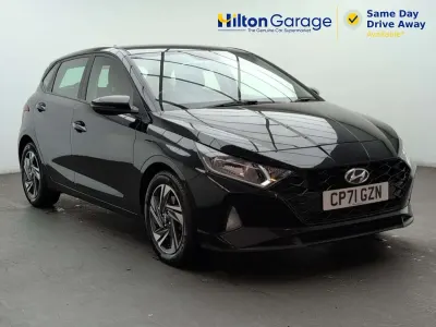 Used Hyundai i20 100 HP (73 kW) 2021 Black Hatchback