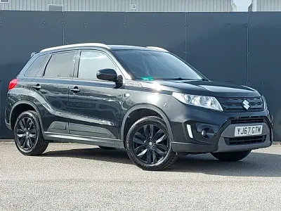 Używany Suzuki Vitara SZ-T 120 KM (88 kW) 2018 Czarny SUV