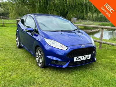 Begagnad Ford Fiesta ST 2017 Blå Halvkombi
