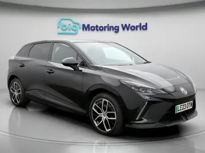 Usado MG MG4 EV Trophy 319 kW (435 HP) 2023 Preto Citadino