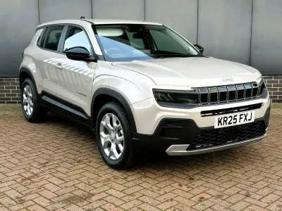 Ny Jeep Avenger Altitude 100 HK (73 kW) 2025 Beige SUV