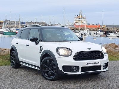White Used 2020 Mini Cooper S Classic Hatchback | £12,998 (Fair price)