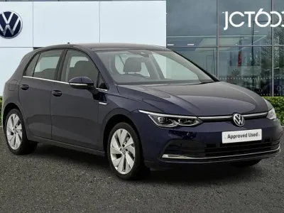 Used VW Golf VIII Style 147 HP (108 kW) 2024 Blue Hatchback