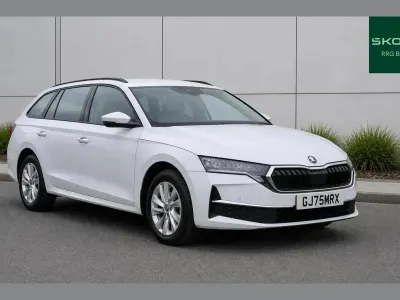 Used Skoda Octavia SE Technology 113 HP (83 kW) 2025 Moon white metallic Estate