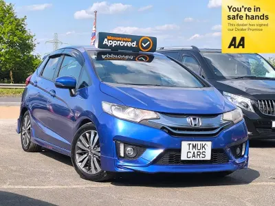 Begagnad Honda Jazz Hybrid 2013 Blå Halvkombi