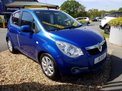 Second-hand Vauxhall Agila 94 CP (69 kW) 2013 Albastru Monovolum