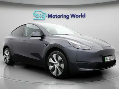 Usado Tesla Model Y Long Range AWD 378 kW (514 HP) 2023 Cinzento SUV