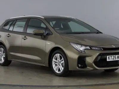 Używany Suzuki Swace 140 KM (102 kW) 2024 Brązowy Kombi