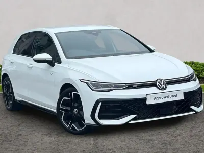 Used VW Golf VIII R-line 150 HP (110 kW) 2025 White Hatchback