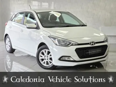 Used Hyundai i20 SE 84 HP (61 kW) 2017 White Hatchback