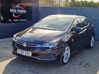 Used Vauxhall Astra SRi 150 HP (110 kW) 2018 Black Hatchback