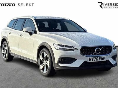 White Used 2020 Volvo V60 CC Pro Estate | £24,998 (Fair price)