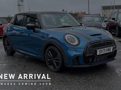 Begagnad Mini Cooper S Hatch 176 HK (129 kW) 2021 Blå Halvkombi