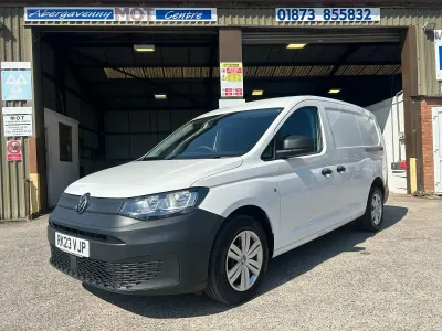 Used VW Caddy Maxi 102 HP (75 kW) 2023 White MPV