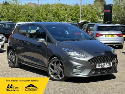 Used Ford Fiesta ST 200 HP (147 kW) 2018 Grey Hatchback