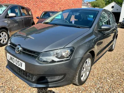 Begagnad VW Polo SE 70 HK (51 kW) 2010 Grå Halvkombi