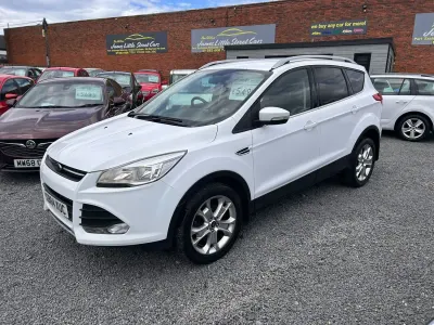 Used Ford Kuga Zetec 150 HP (110 kW) 2014 White SUV