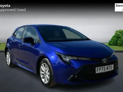 Used Toyota Corolla 140 HP (102 kW) 2025 Blue Hatchback