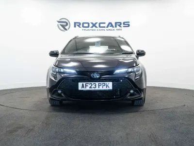 Used Toyota Corolla 140 HP (102 kW) 2023 Blue Estate