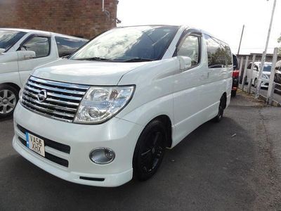 Używany Nissan Elgrand 2016 Biały