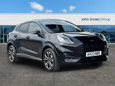Begagnad Ford Puma ST-Line 2023 Svart SUV