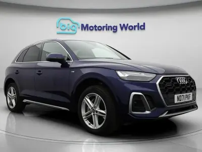 Używany Audi Q5 S-Line 299 KM (219 kW) 2021 Niebieski SUV