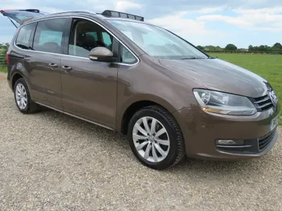 Begagnad VW Sharan SEL 170 HK (125 kW) 2012 Brun Minibuss