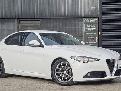 Used Alfa Romeo Giulia Super 180 HP (132 kW) 2017 White Sedan