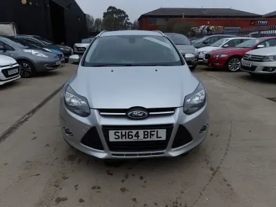Second-hand Ford Focus Zetec 115 CP (84 kW) 2014 Argintiu Break