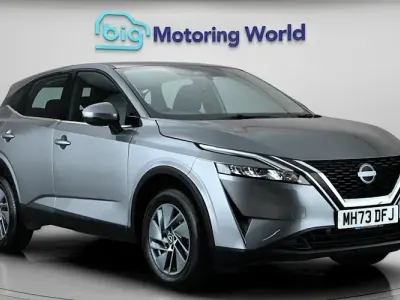 Used Nissan Qashqai Acenta Premium 140 HP (102 kW) 2023 Grey SUV