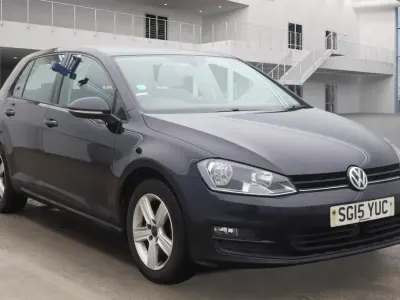 Begagnad VW Golf VII Match 2015 Svart Halvkombi