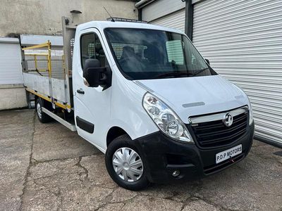 Used Vauxhall Movano 130 HP (95 kW) 2018 White MPV