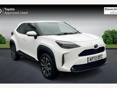 Used 2025 Toyota Yaris Hybrid Design Estate | £19,891 (Good price)