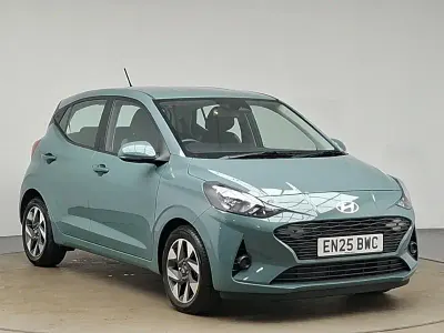 Used Hyundai i10 Advanced 79 HP (58 kW) 2025 Green Hatchback