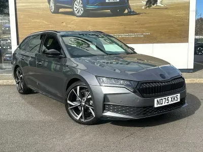 Usado Skoda Octavia SportLine 147 CV (108 kW) 2025 Gris Familiar