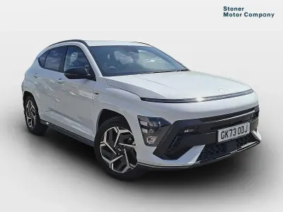 Gebraucht Hyundai Kona N Line 141 PS (103 kW) 2023 Weiß SUV