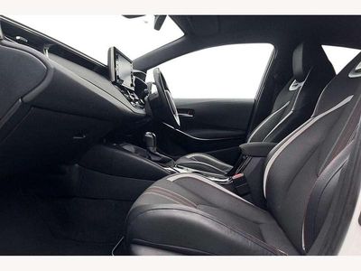 Used Toyota Corolla Sport 122 HP (89 kW) 2021 White Hatchback