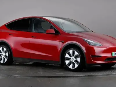 Used Tesla Model Y Long Range AWD 286 kW (389 HP) 2025 SUV