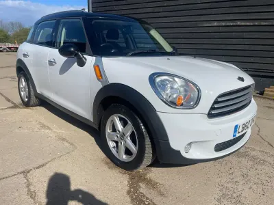 Używany Mini Cooper D Countryman 112 KM (82 kW) 2011 Biały SUV
