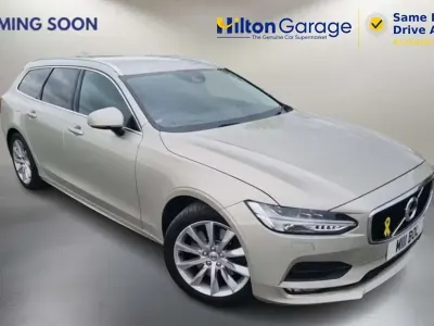 Used Volvo V90 Momentum 190 HP (139 kW) 2019 Gold Estate