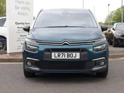 Used Citroën C4 SpaceTourer PureTech 128 HP (94 kW) 2022 Blue MPV