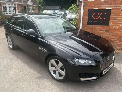 Used Jaguar XF Sportbrake Portfolio 240 HP (176 kW) 2019 Estate