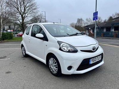 Used Toyota Aygo 68 HP (50 kW) 2013 White Hatchback