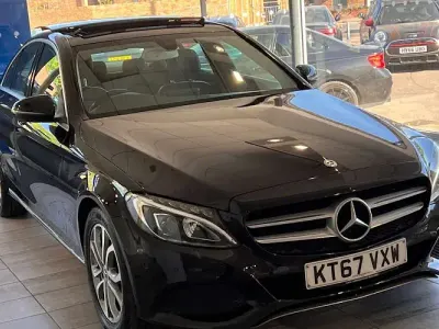 Usado Mercedes C200 Premium 184 HP (135 kW) 2018 Sedan
