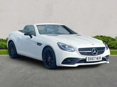 Käytetty Mercedes SLC180 AMG line 2017 Valkoinen Avoauto