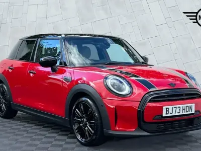 Used Mini Cooper Exclusive 134 HP (98 kW) 2023 Red Hatchback