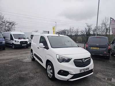 Used Vauxhall Combo Sportive 100 HP (73 kW) 2021 White MPV