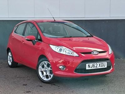 Used Ford Fiesta Zetec 82 HP (60 kW) 2012 Red Hatchback